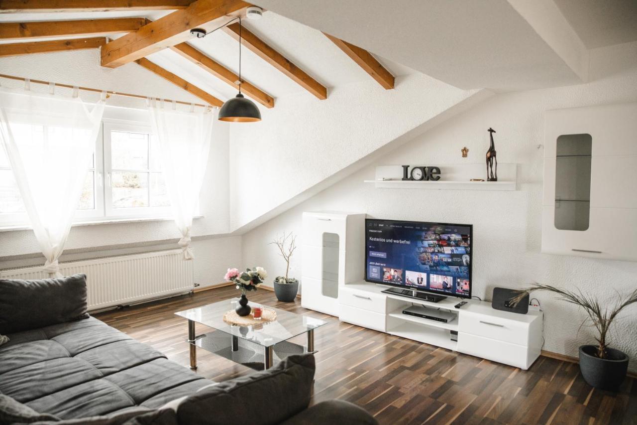 Modernes Apartment Mit Top Ausstattung Und Kamin Im Oberpfaelzer Seenland Nittenau Exterior foto